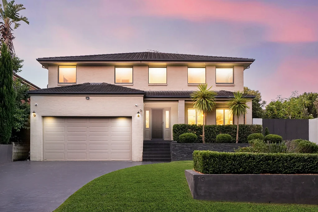 19 Strathwallen Close, Macquarie Links, NSW 2565