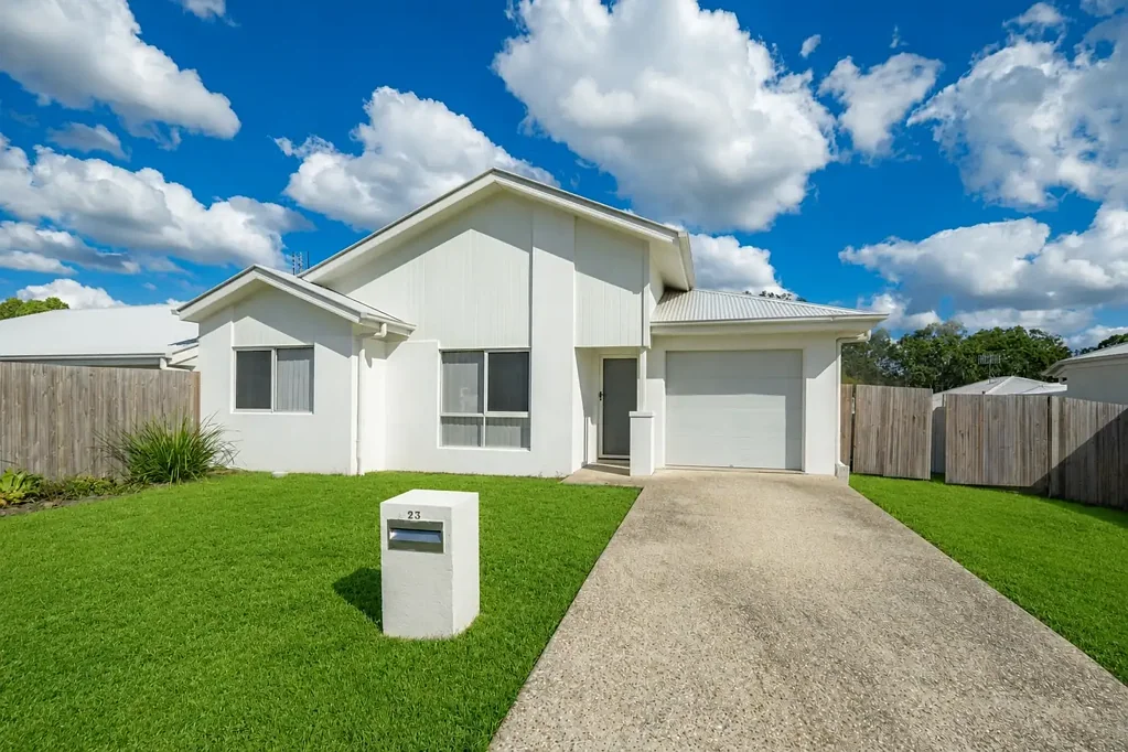Southside 3 Slaapkamer Neat, Modern & Move-In Ready