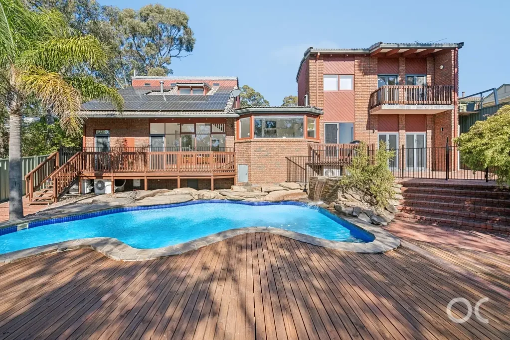Flagstaff Hill 5Moenga Spacious family entertainer with poolside charm