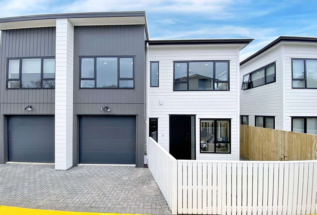 43B Mirrabooka Ave  Botany Downs Auckland