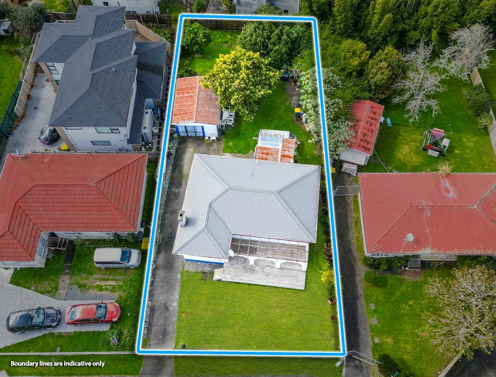 6 Normandy Place, Henderson, Waitakere City, Auckland