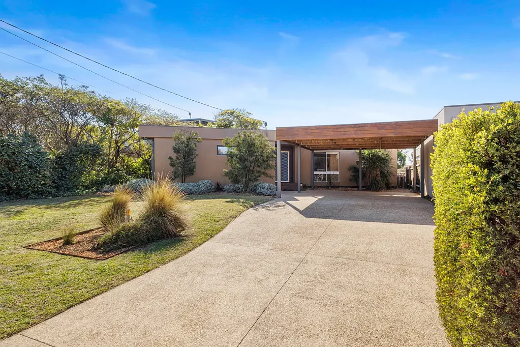 4 Law Street, Blairgowrie, VIC 3942
