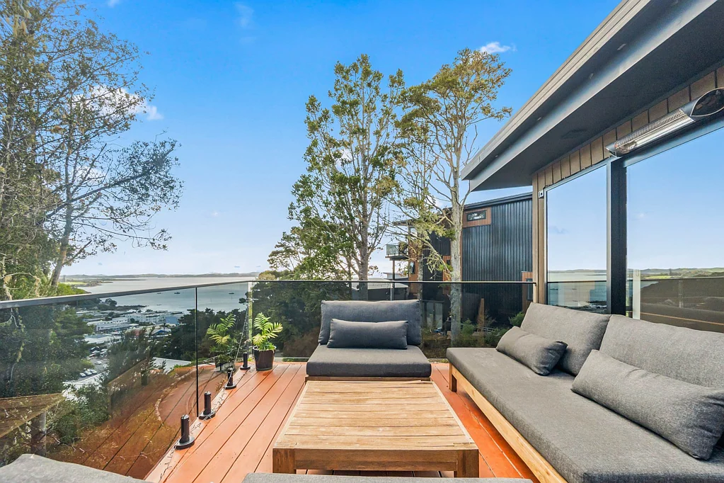 Paihia 3房  Sea Views, Spa & Serious Lifestyle