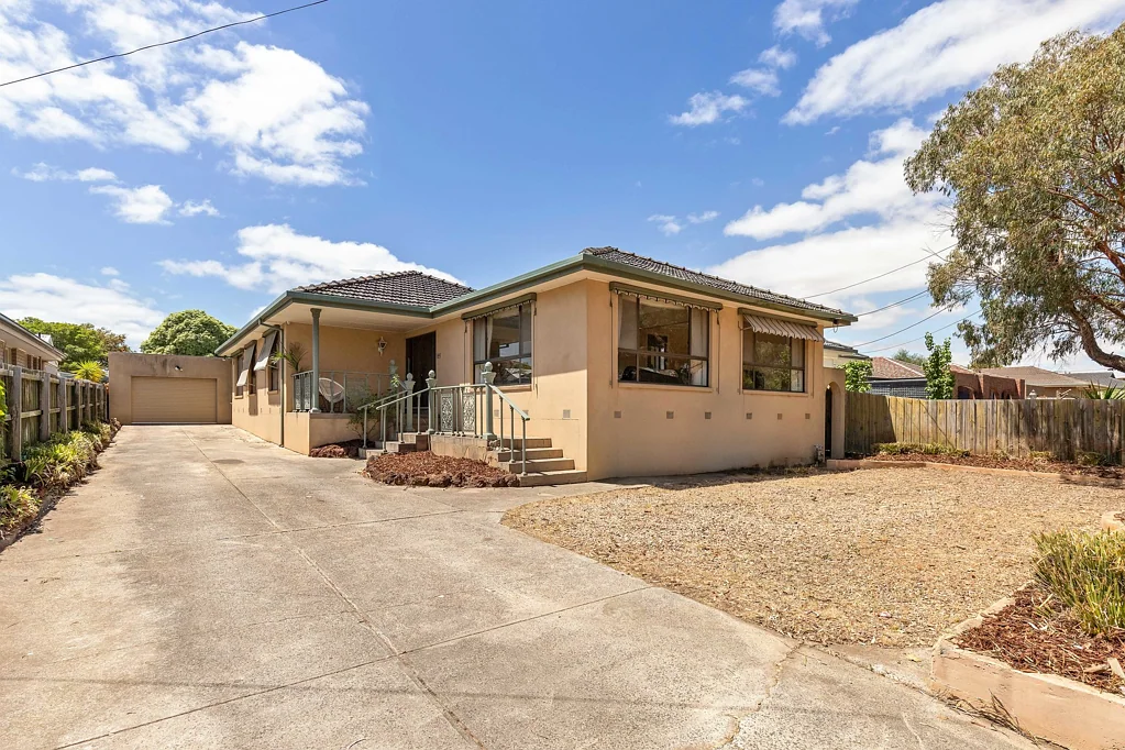 569 Elizabeth Drive, Sunbury, VIC 3429