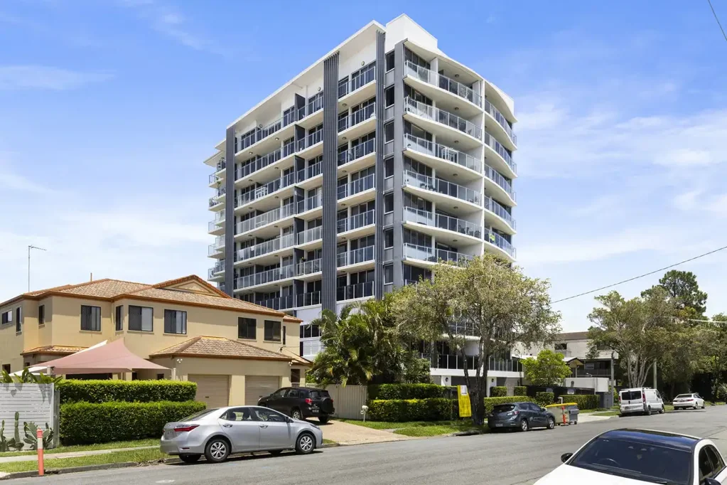 30/14-16 Bright Avenue, Labrador, QLD 4215