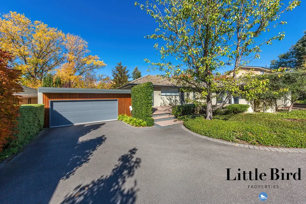 Private Parkside Living in Peaceful Curtin Setting