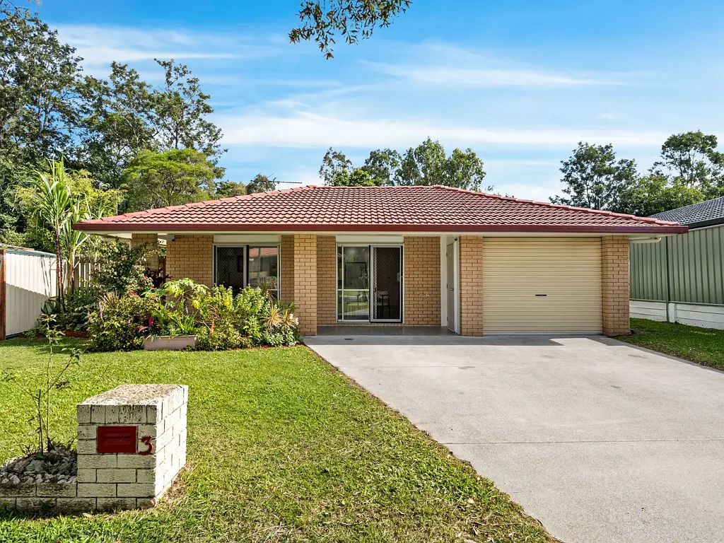 Algester 3房  Well-Maintained Family Home Opposite Col Bennett Park - 663m² Block in Prime Algester Location!