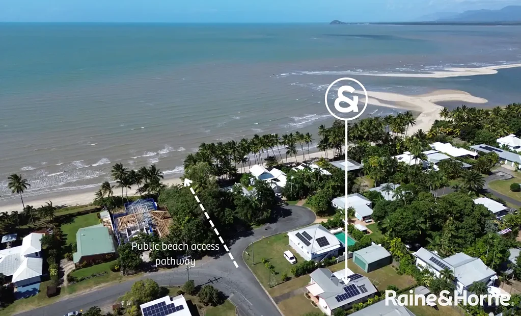 Newell 3 Bedroom 75m from Newell Beach!