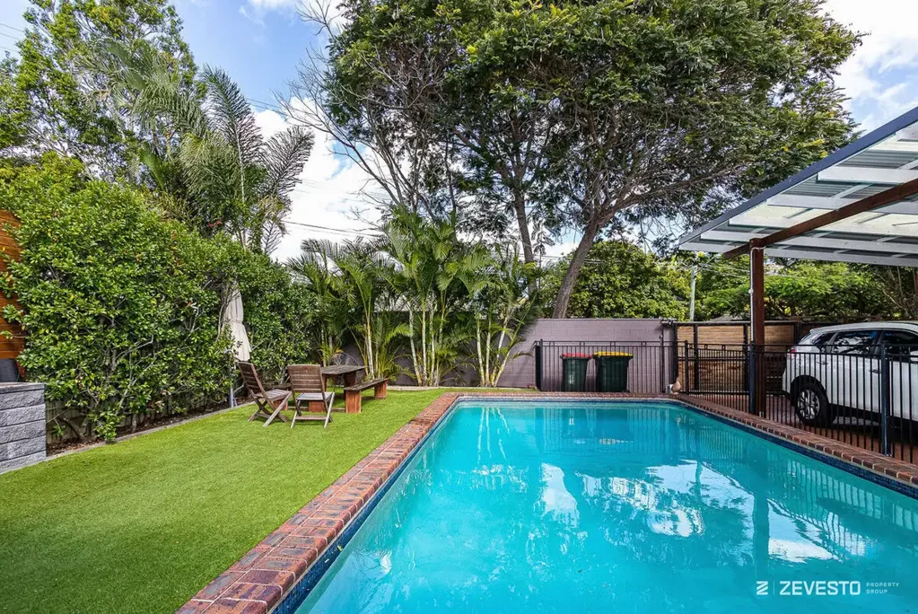 Modern Family Home with Pool in Prime Holland Park Location