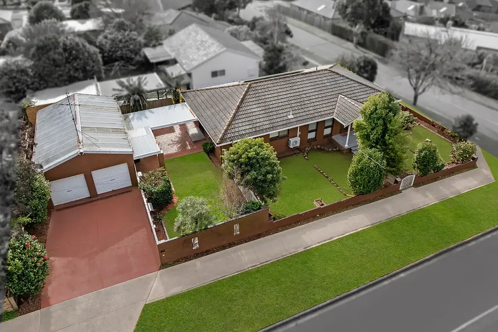 Drouin 3ਬੈੱਡਰੂਮ Great first-home, great for downsizers too. UNDER CONTRACT