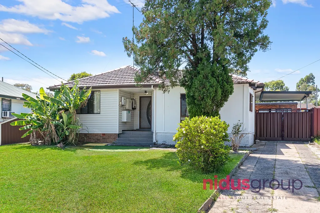 25 Moresby Crescent, Whalan, NSW 2770