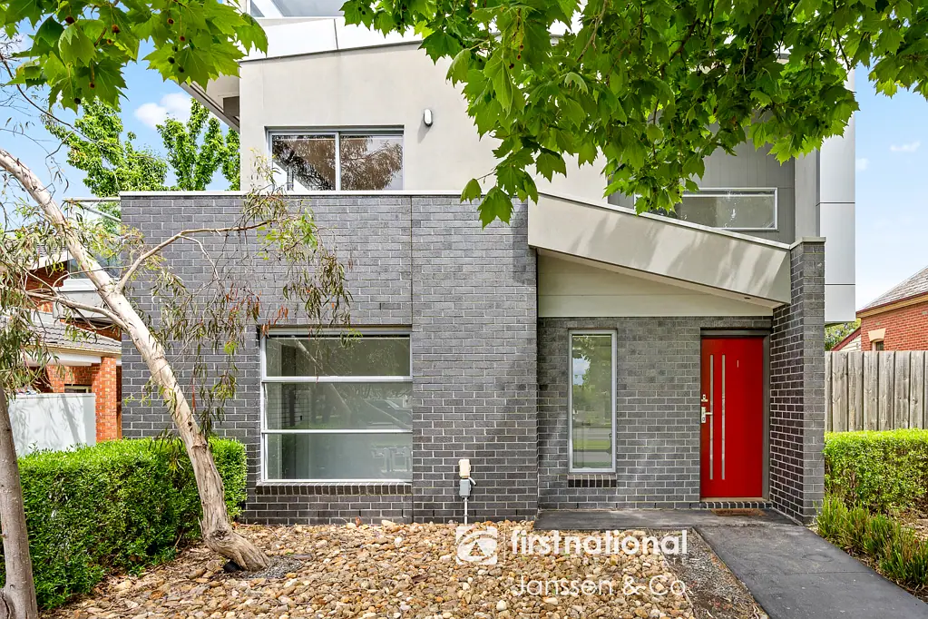 1/1102 Whitehorse Road, Box Hill, VIC 3128
