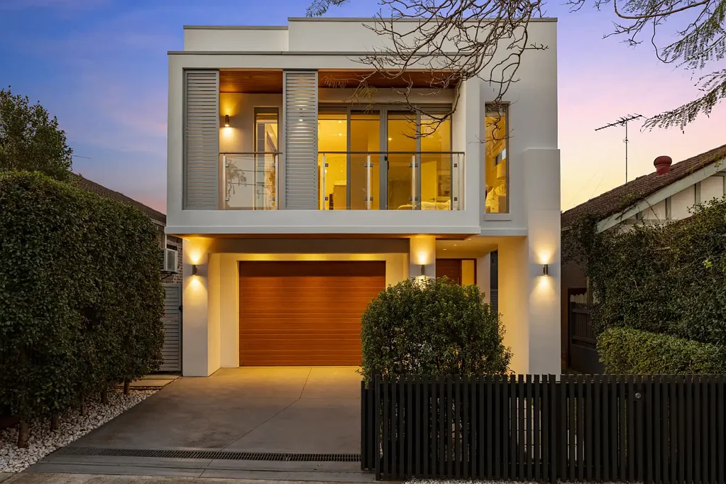 Kingsford 4房  Architectural Family Residence with North-Facing Pool & New-Build Warranty
