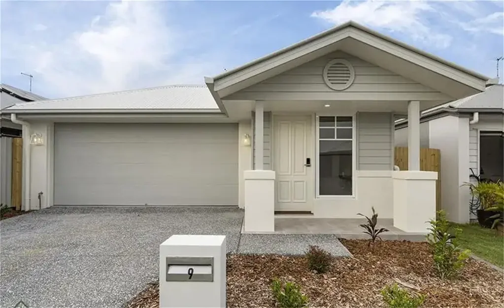 Rothwell 4침실 Immaculate Modern Family Home in Prime Rothwell Location