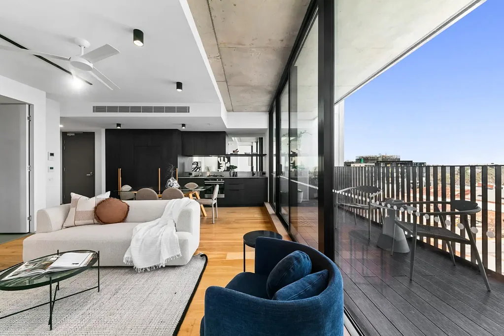 Brunswick 2ਬੈੱਡਰੂਮ Drenched in Light – Award-Winning Architectural & Sustainable Living – 7.5 NatHERS Rating