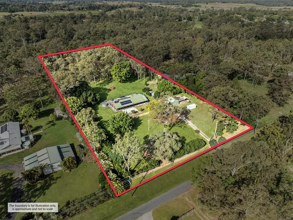 Munruben 4 Bedroom Impressive 5 Acres in The Highly Sought After Estate of Munruben!