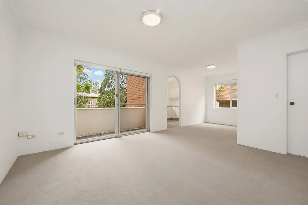 Spacious One Bedroom Apartment In A Great Location