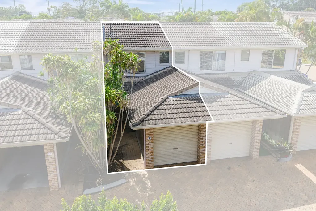 Waterford West 2ਬੈੱਡਰੂਮ **MUST SELL** Updated, Stylish & Ready to Move Straight In - This One Won't Last!