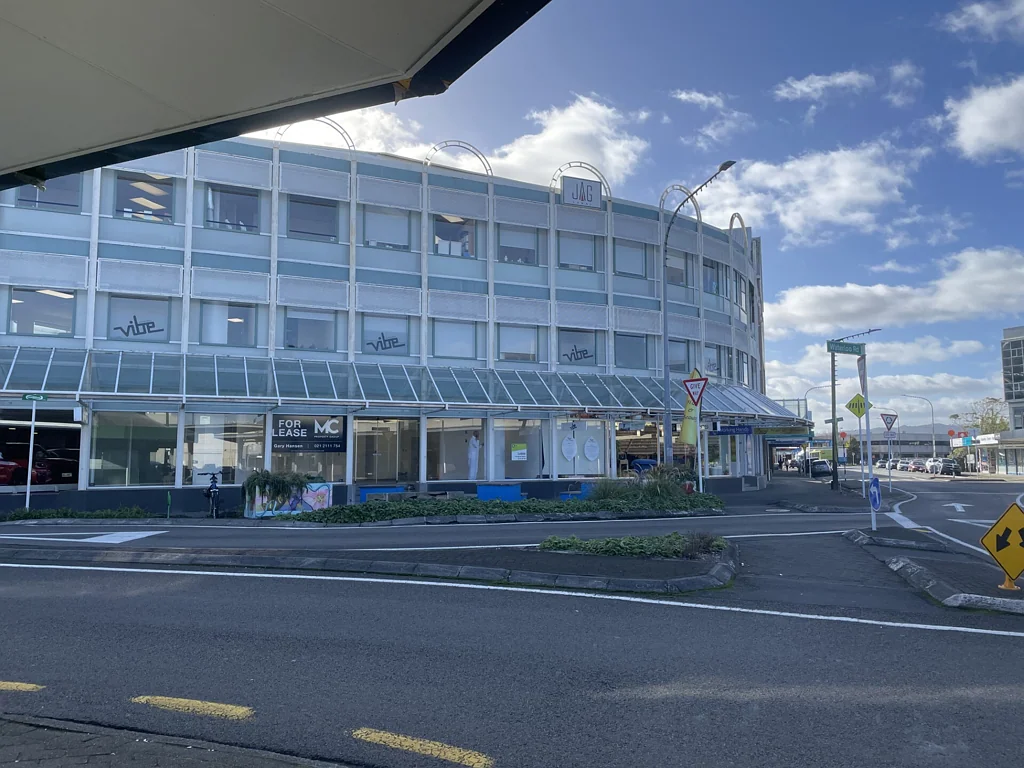 Lower Hutt Office or retail - Take your pick!