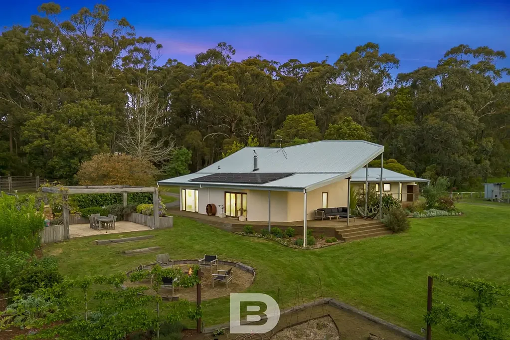 Ashbourne 4Kwarto Country Charm and Lifestyle on Approximately 23 Acres