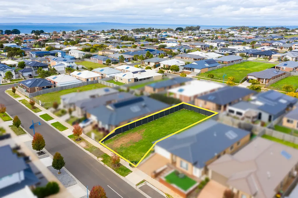 11 Thornton Avenue, St Leonards, VIC 3223