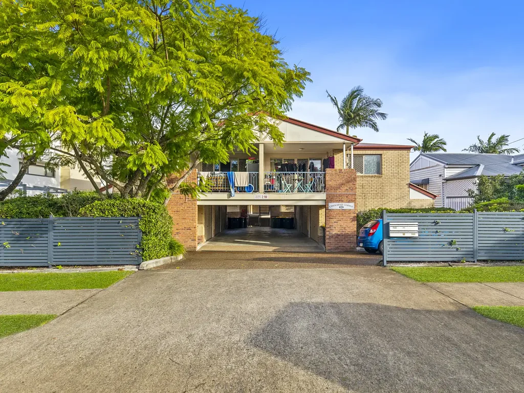 EASY LIVING IN THE HEART OF MORNINGSIDE.
