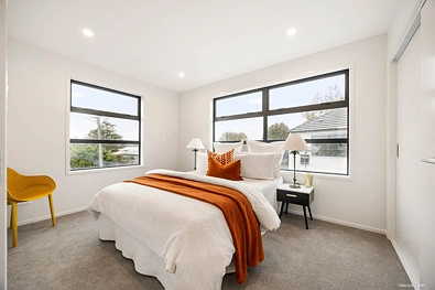2-4 Moa Road, Pt Chevalier, Auckland City, 3 Bedrooms, 2 Bathrooms, Townhouse