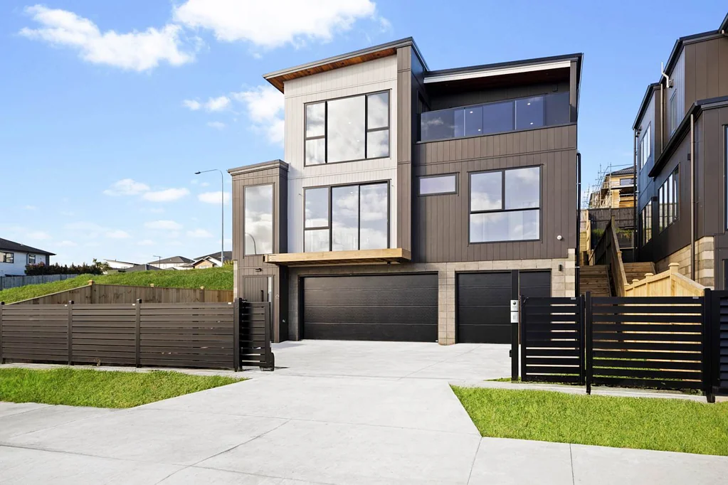 Flat Bush 7Kwarto Brand New Build in Mission Heights School Zone...