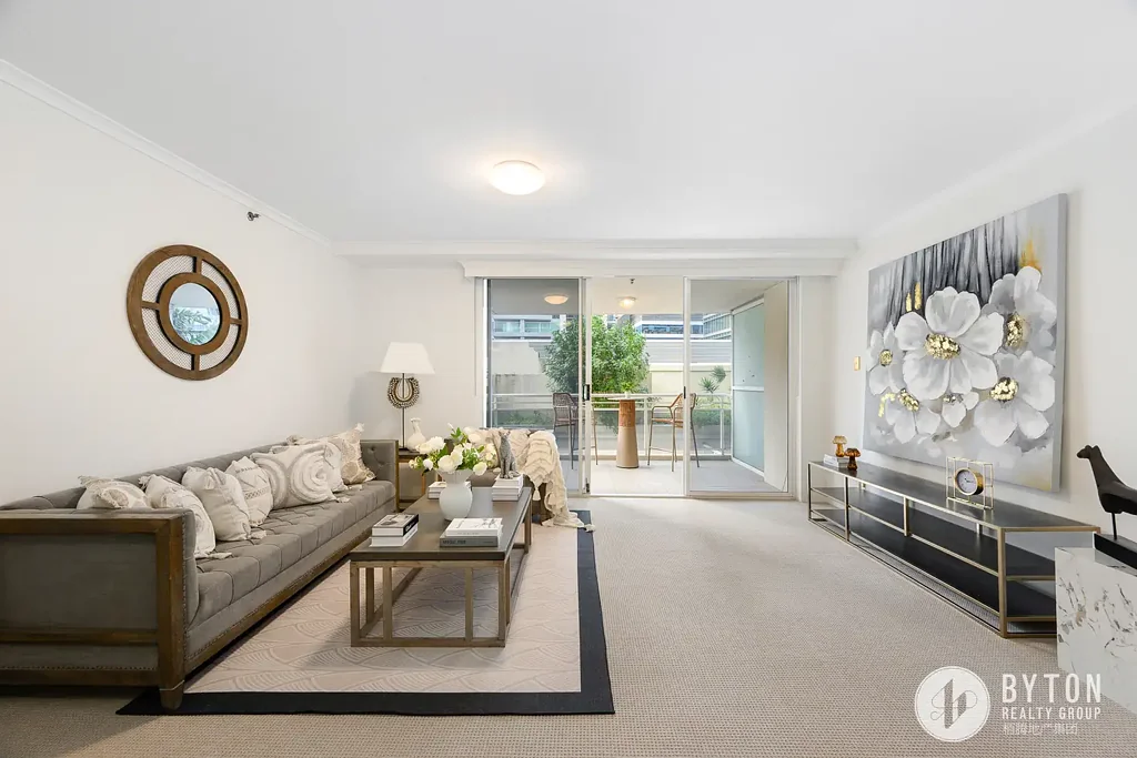 Sydney 3 Bedroom Newly Modern Renovated Massive Three-Bedroom in Prime CBD Location – The Summit
