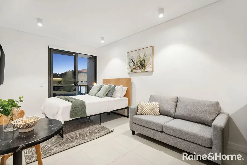 FURNISHED STUDIO APARTMENTS - RENT INCLUDES WATER,GAS,ELECTRICITY AND INTERNET!