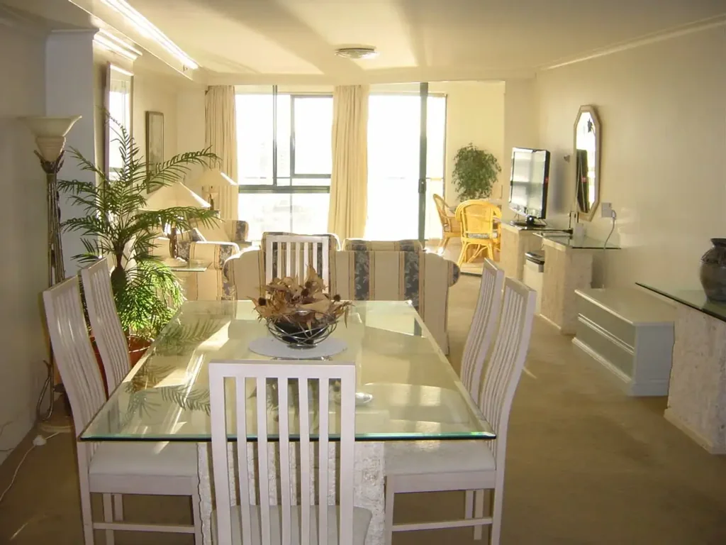 Extra Large, Privacy, View & Location