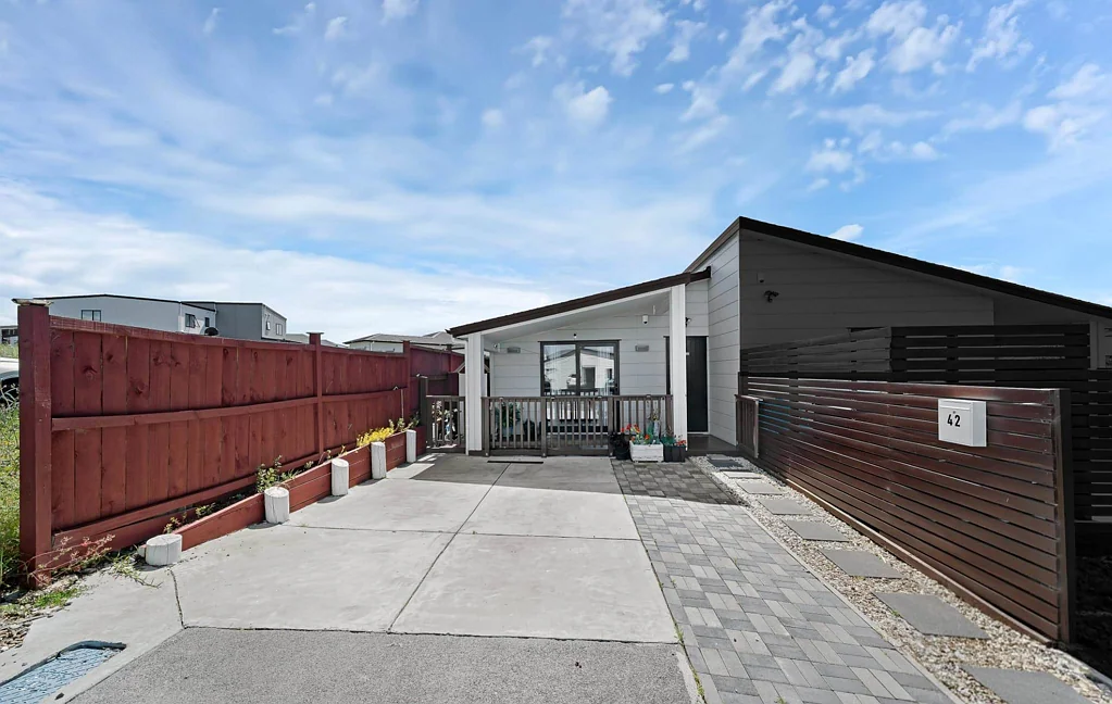 Karaka 2房  Easy Living Starts Here