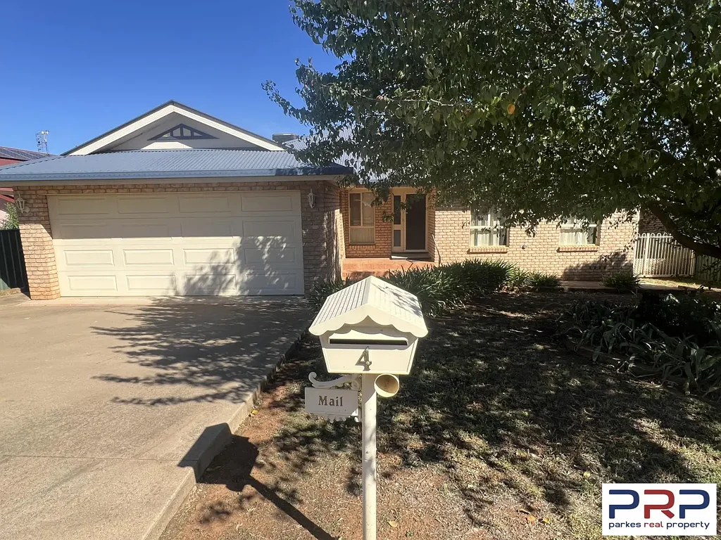 Parkes 4房  Spacious Family Living in a Quiet Location