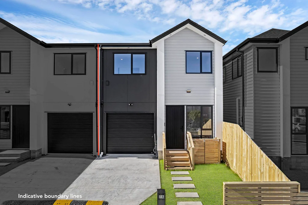 Manurewa East 3房  “Brand New, Road-Facing, Private Driveways”