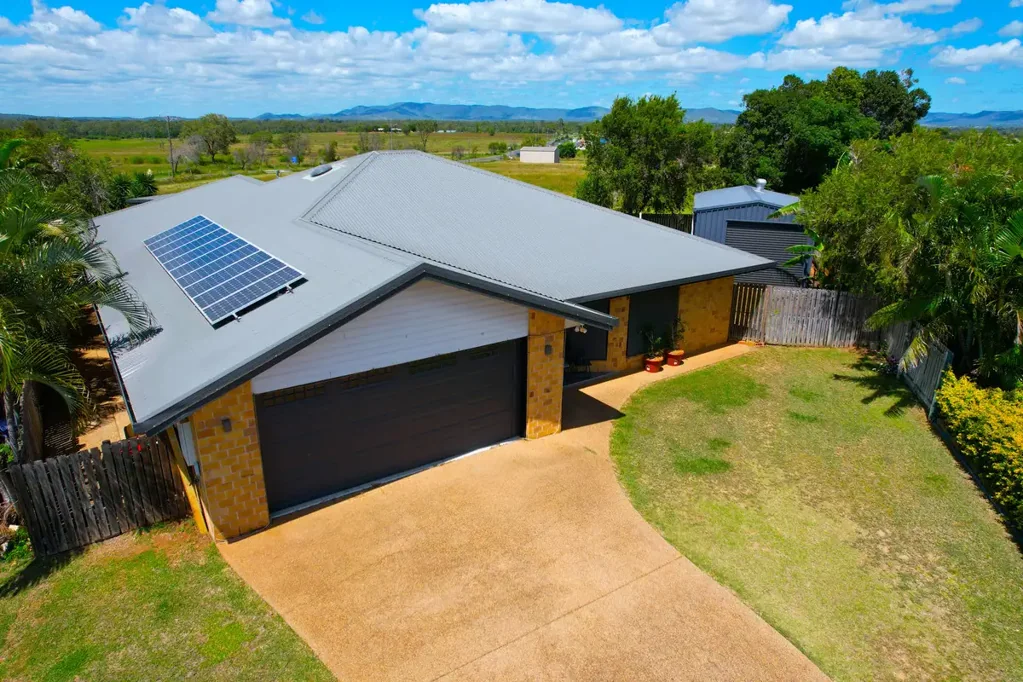 Gracemere 4房  Family Home, Mountain Views, Quiet Cul-de-sac