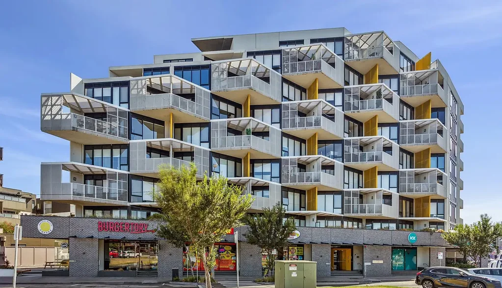 Modern living in the heart of Mentone