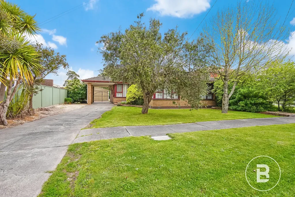 Wendouree 3Kwarto SOLID THREE-BEDROOM BRICK VENEER IN TOP LOCATION