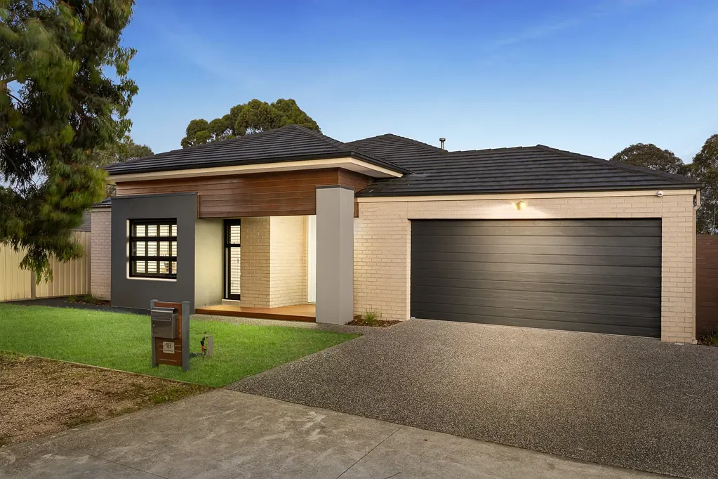 18 Dundee Way, Sydenham, VIC 3037