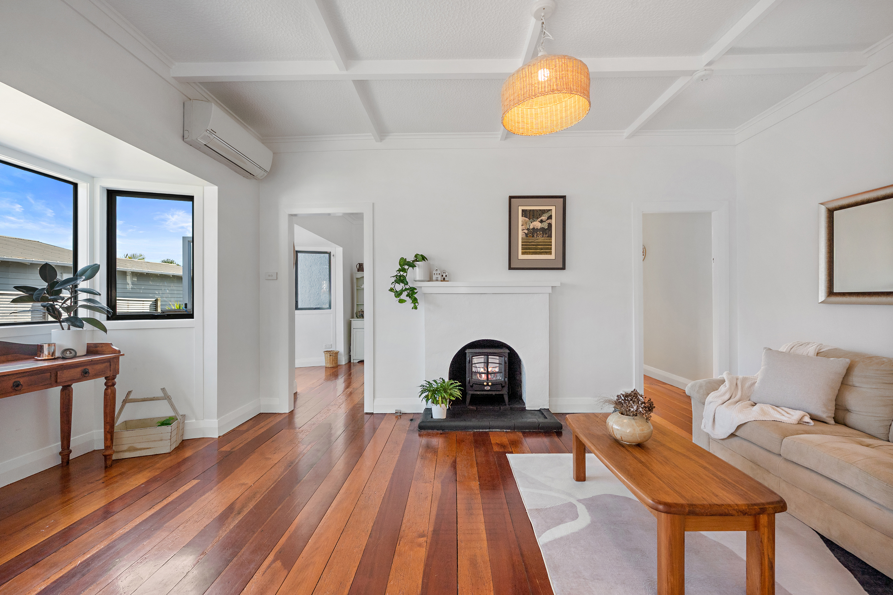 2/33a Glen Road, Stanley Point