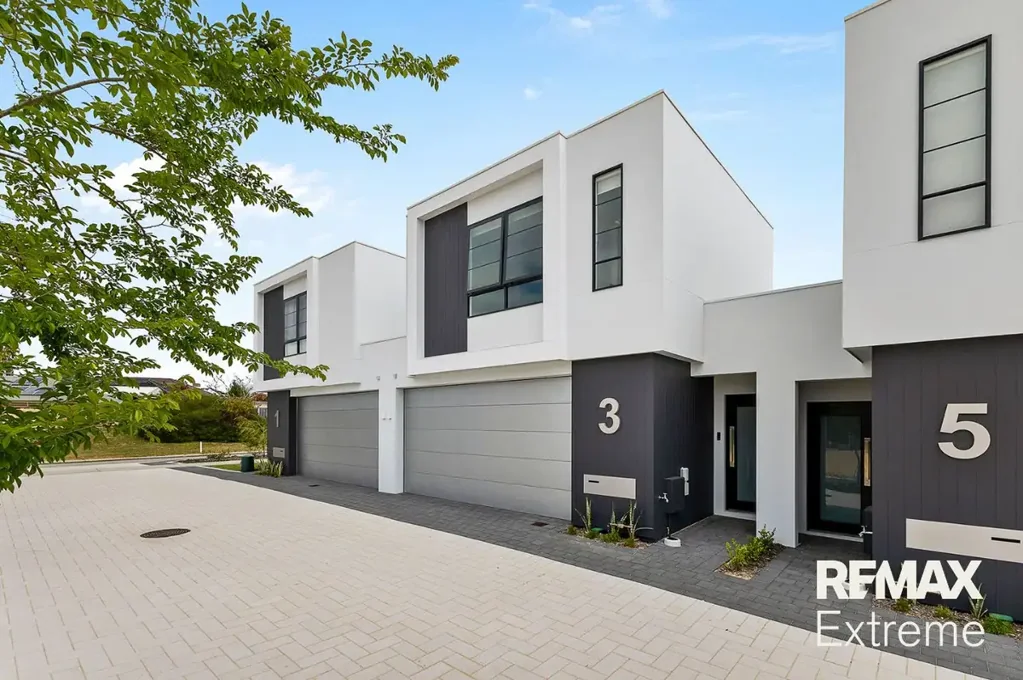 Stylish 3x2 Townhouse Living