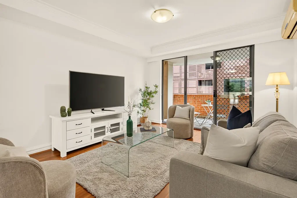 Parramatta 2 Bedroom Spacious CBD apartment with dual balconies and double-car accommodation