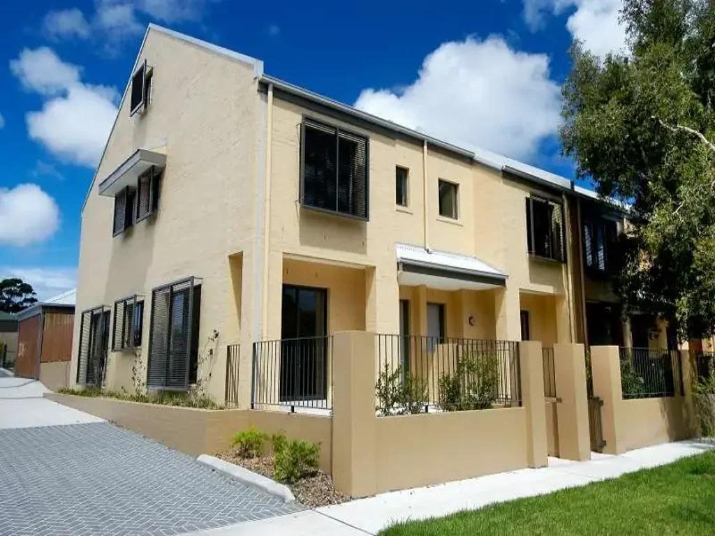 Spacious Three-Level Townhouse with Courtyard