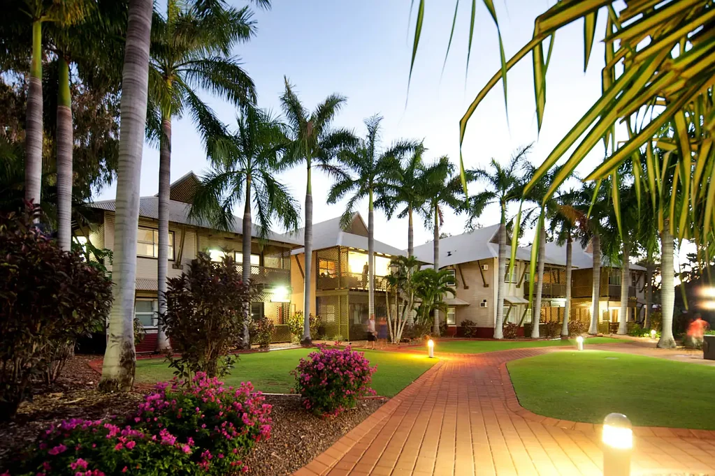 Cable Beach 2ਬੈੱਡਰੂਮ Tropical Upstairs Retreat in Seashells Resort