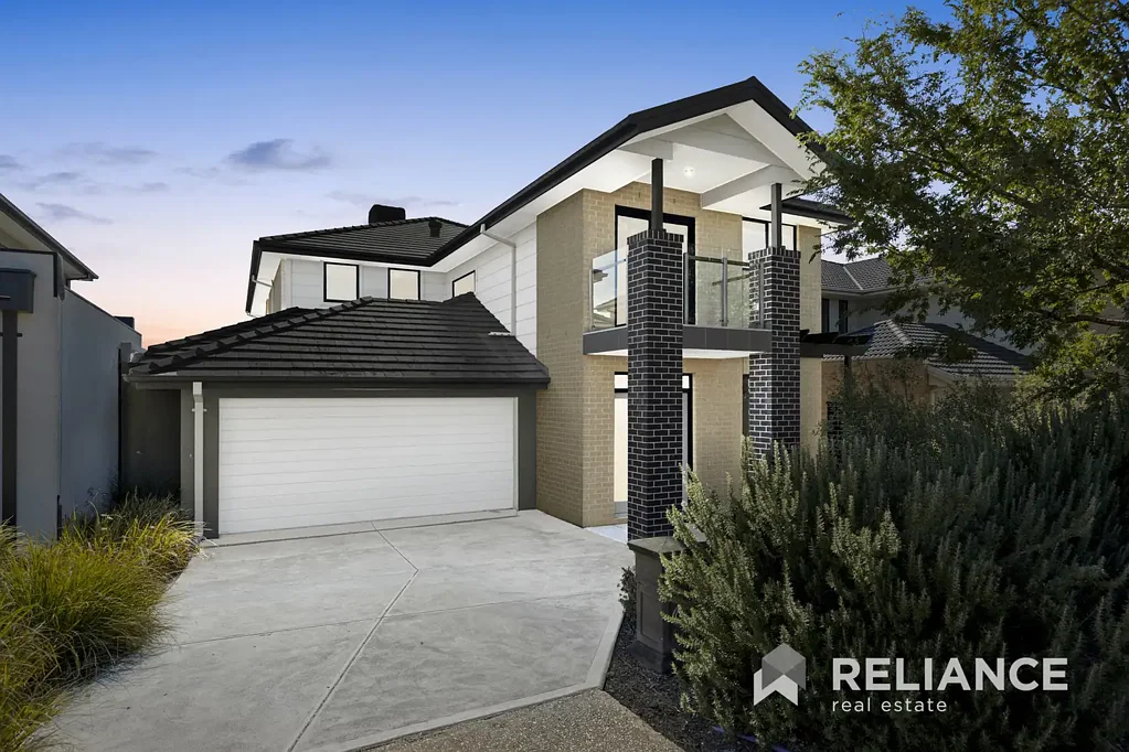 24 Spraypoint Drive, Point Cook, VIC 3030