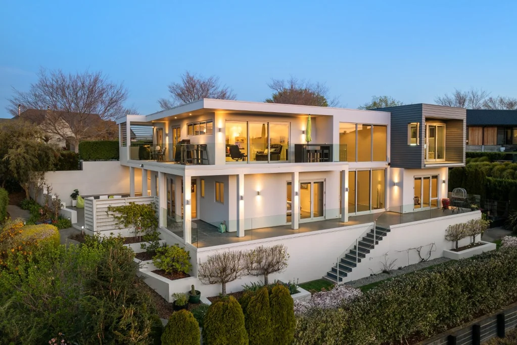 Blenheim Central 4房  Exceptional Home. Exceptional Features.