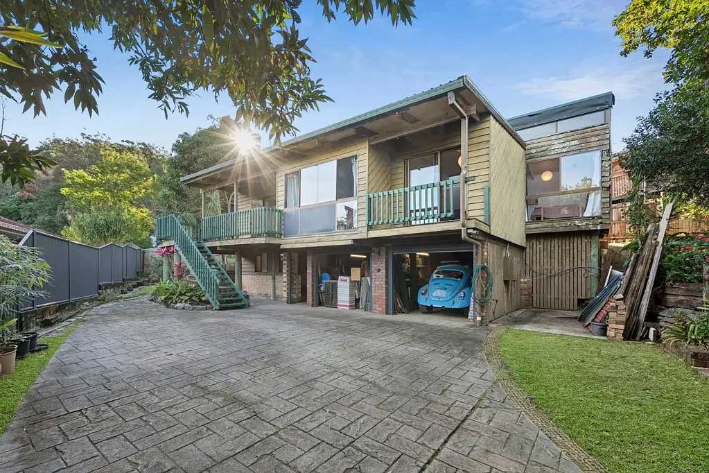 39 Ware Drive, Currumbin Waters, QLD 4223