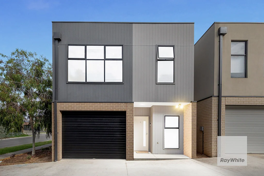 1/8-10 Fortitude Drive, Craigieburn, VIC 3064