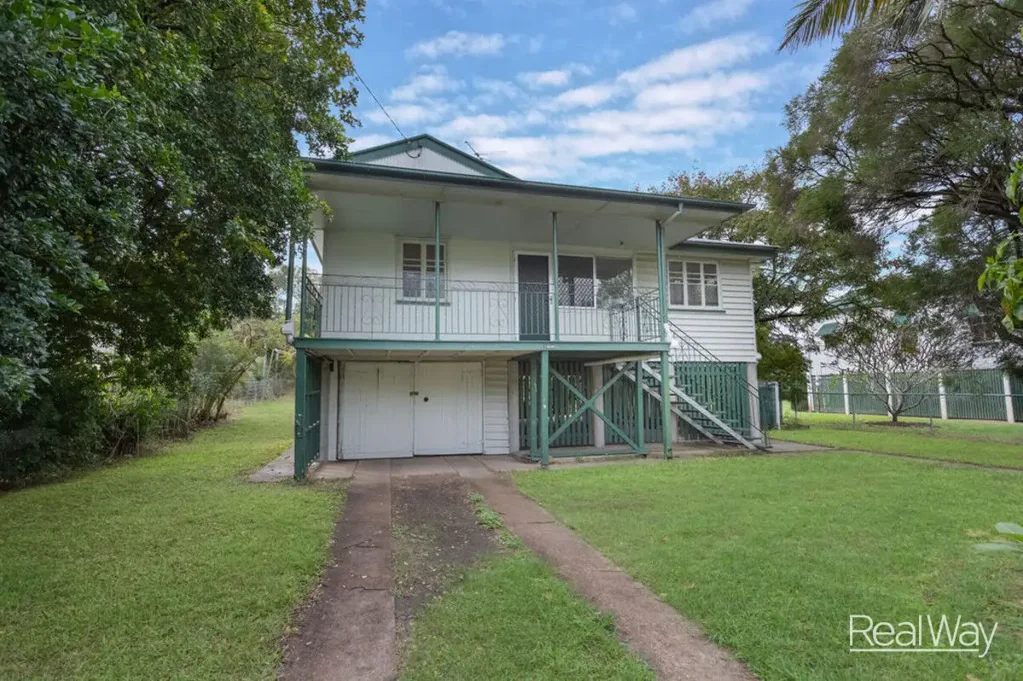 North Booval 3Zimmer Prime Position - Huge Opportunity