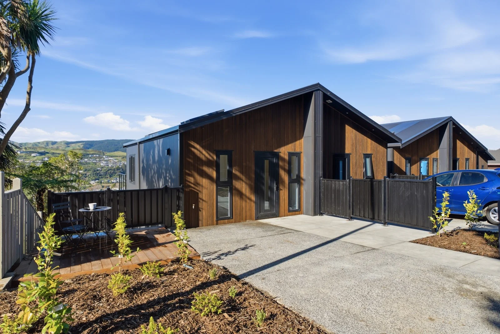 Tawa 3 Slaapkamer Brand New & Freehold