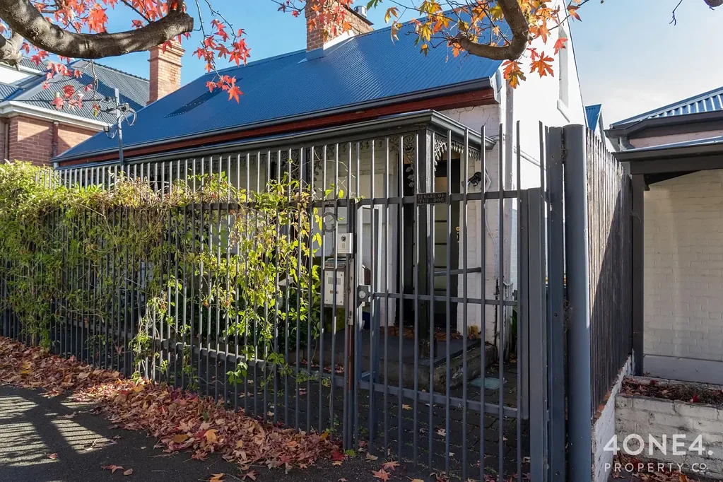 North Hobart 4房  Where Heritage Meets Modern – 5 Pitt Street, North Hobart